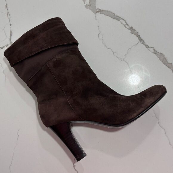 Women's Nine West Pegeen Pull On Ankle Boots Booties Shoes Size 8M Brown Suede - Picture 3 of 15